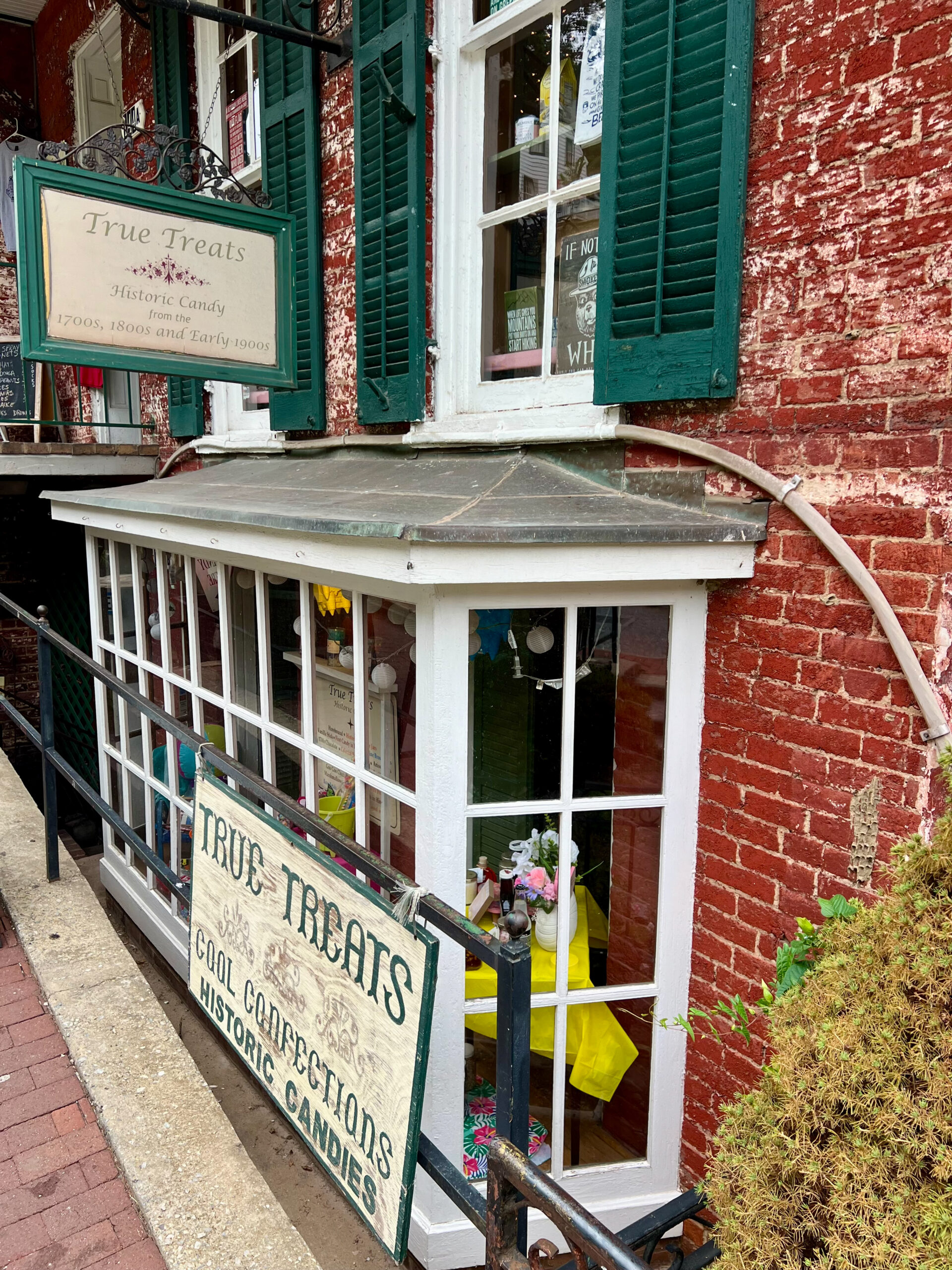True Treats Candy storefront in Harpers Ferry