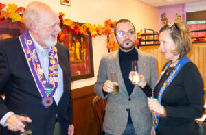 Chevalier Robert Blanchard, Vice Chargé de Presse Wesley Jefferies, and Vice Argentier-Chancelier Stacey Wharam (Photo by Allan Kam)